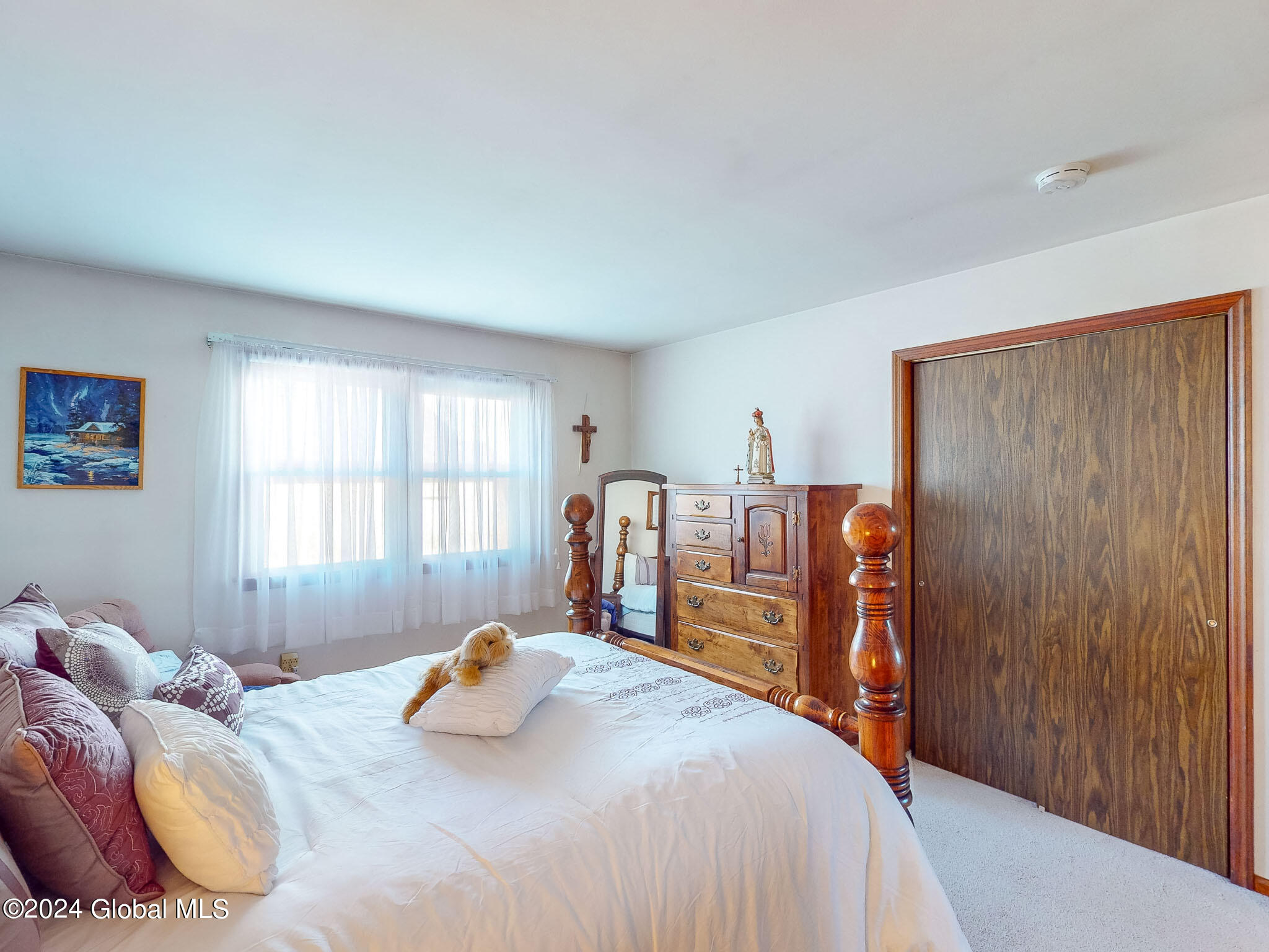 10 Edgewood Terrace, Castleton-on-Hudson