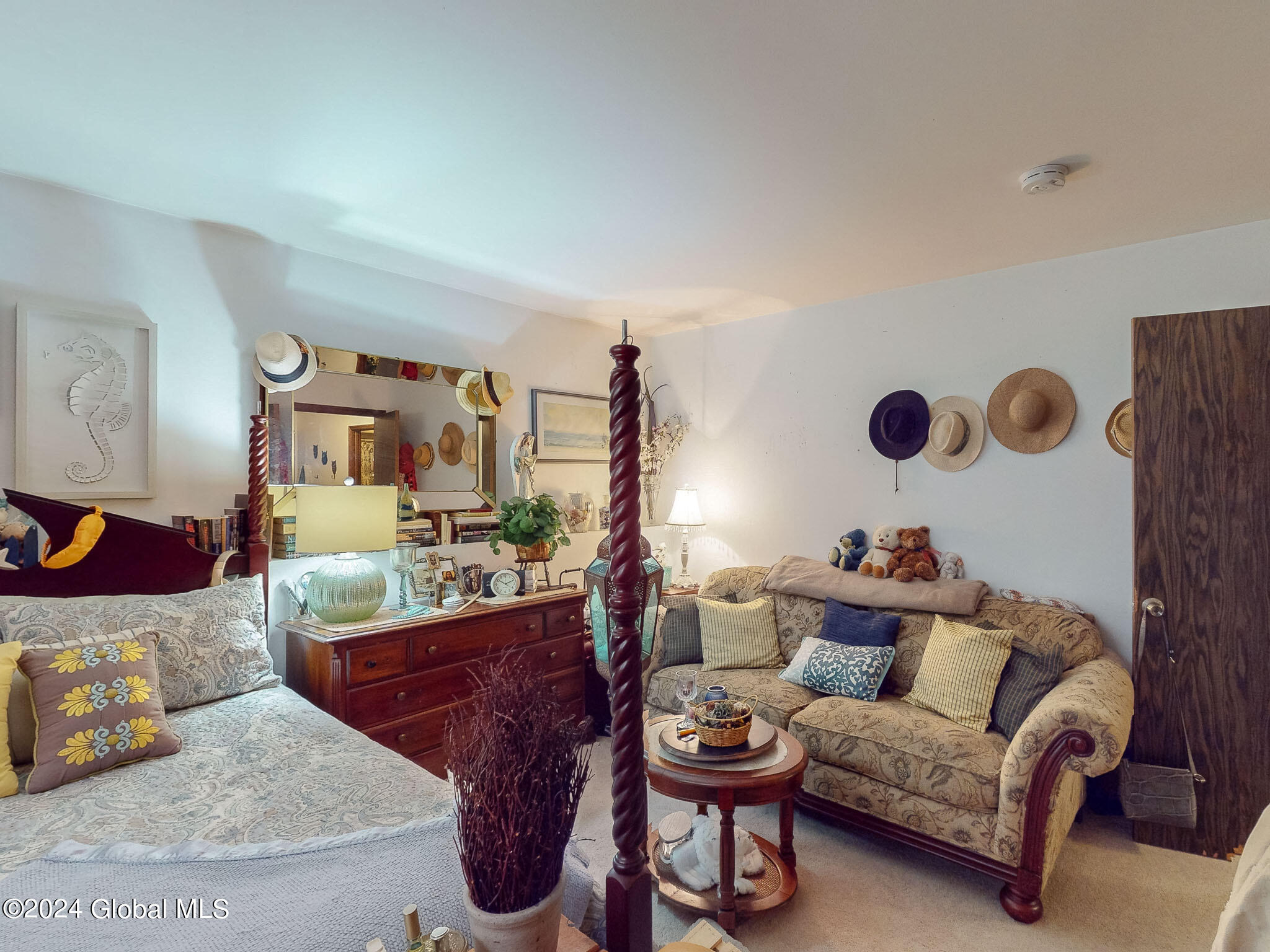 10 Edgewood Terrace, Castleton-on-Hudson