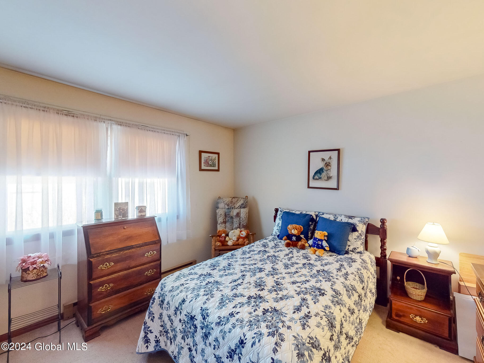 10 Edgewood Terrace, Castleton-on-Hudson