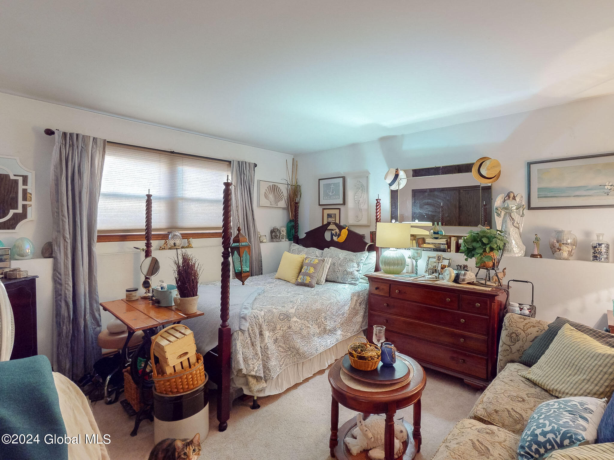 10 Edgewood Terrace, Castleton-on-Hudson