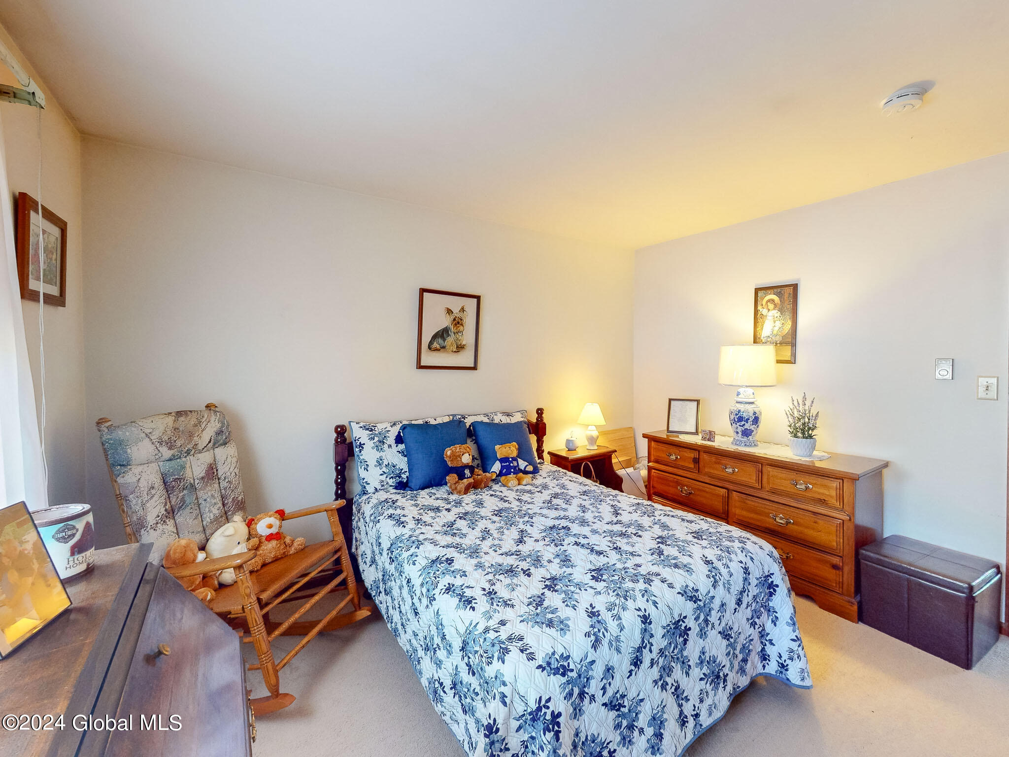 10 Edgewood Terrace, Castleton-on-Hudson