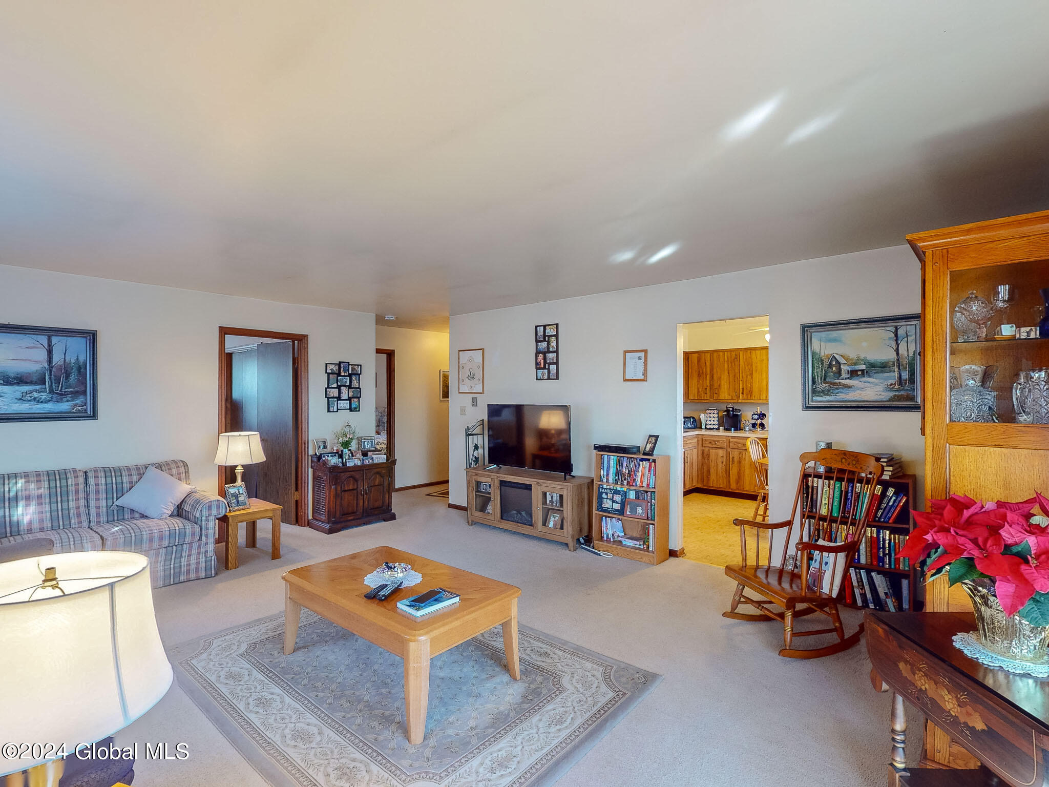 10 Edgewood Terrace, Castleton-on-Hudson