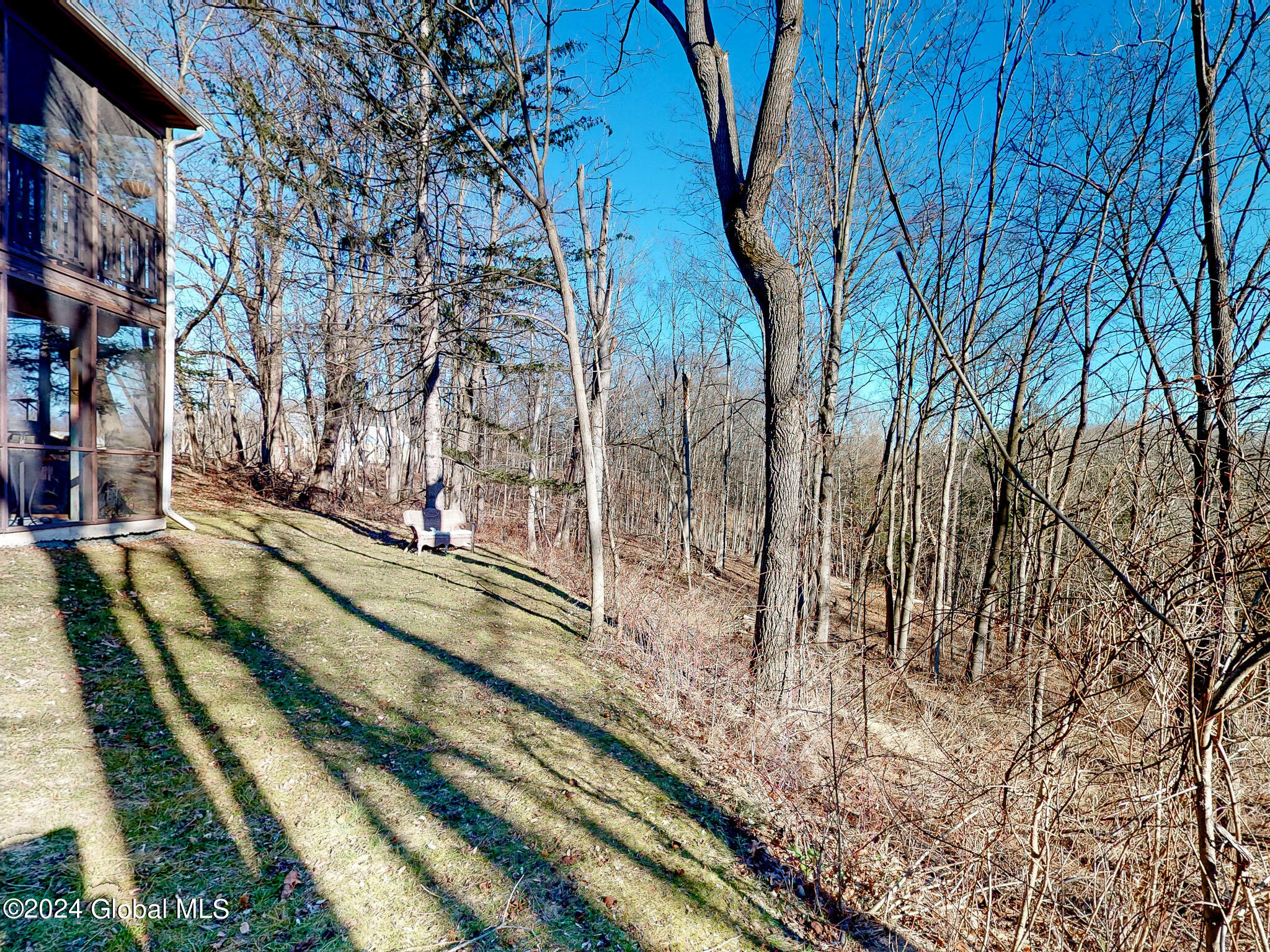 10 Edgewood Terrace, Castleton-on-Hudson