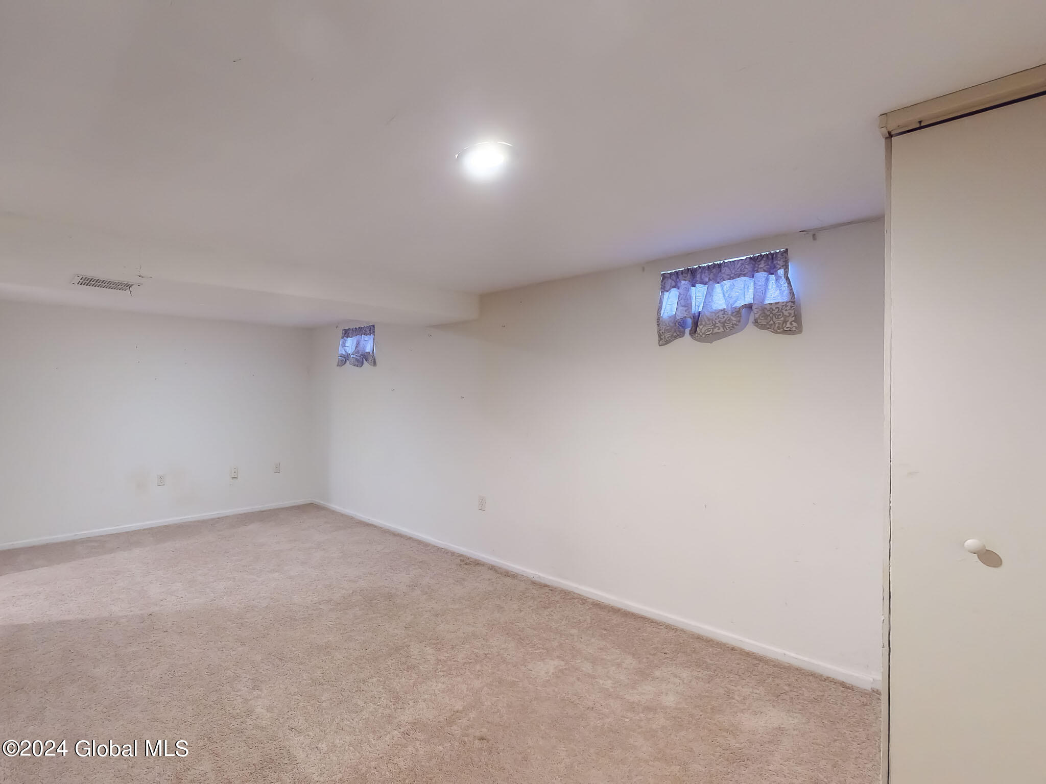 21 Cabot Way