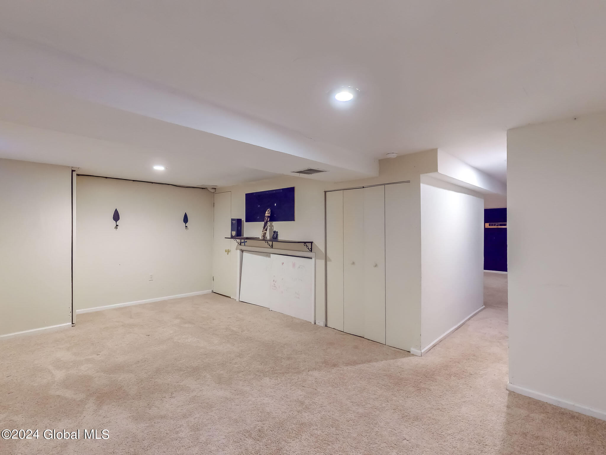 21 Cabot Way