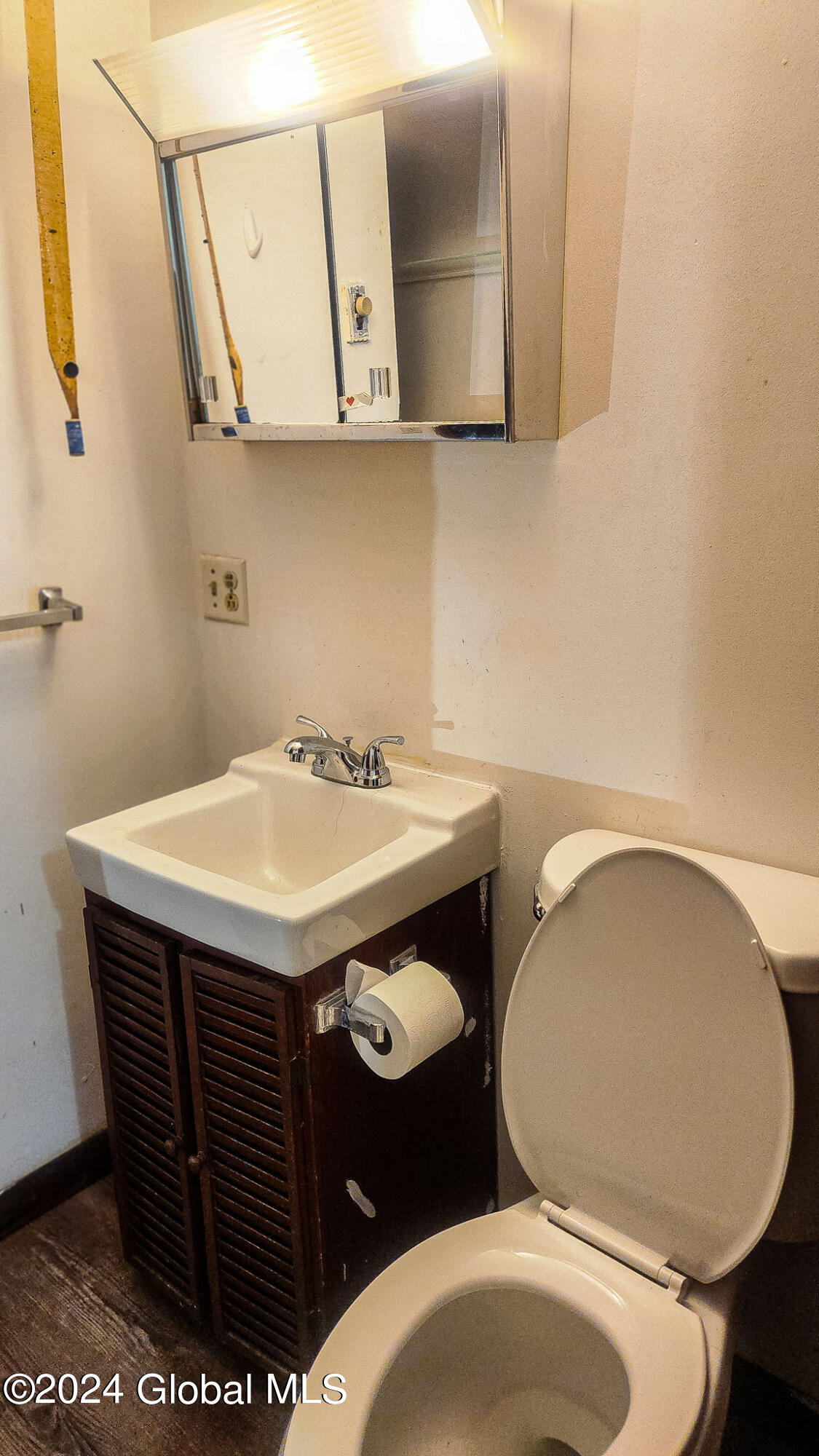253 State St, Garden Apt
