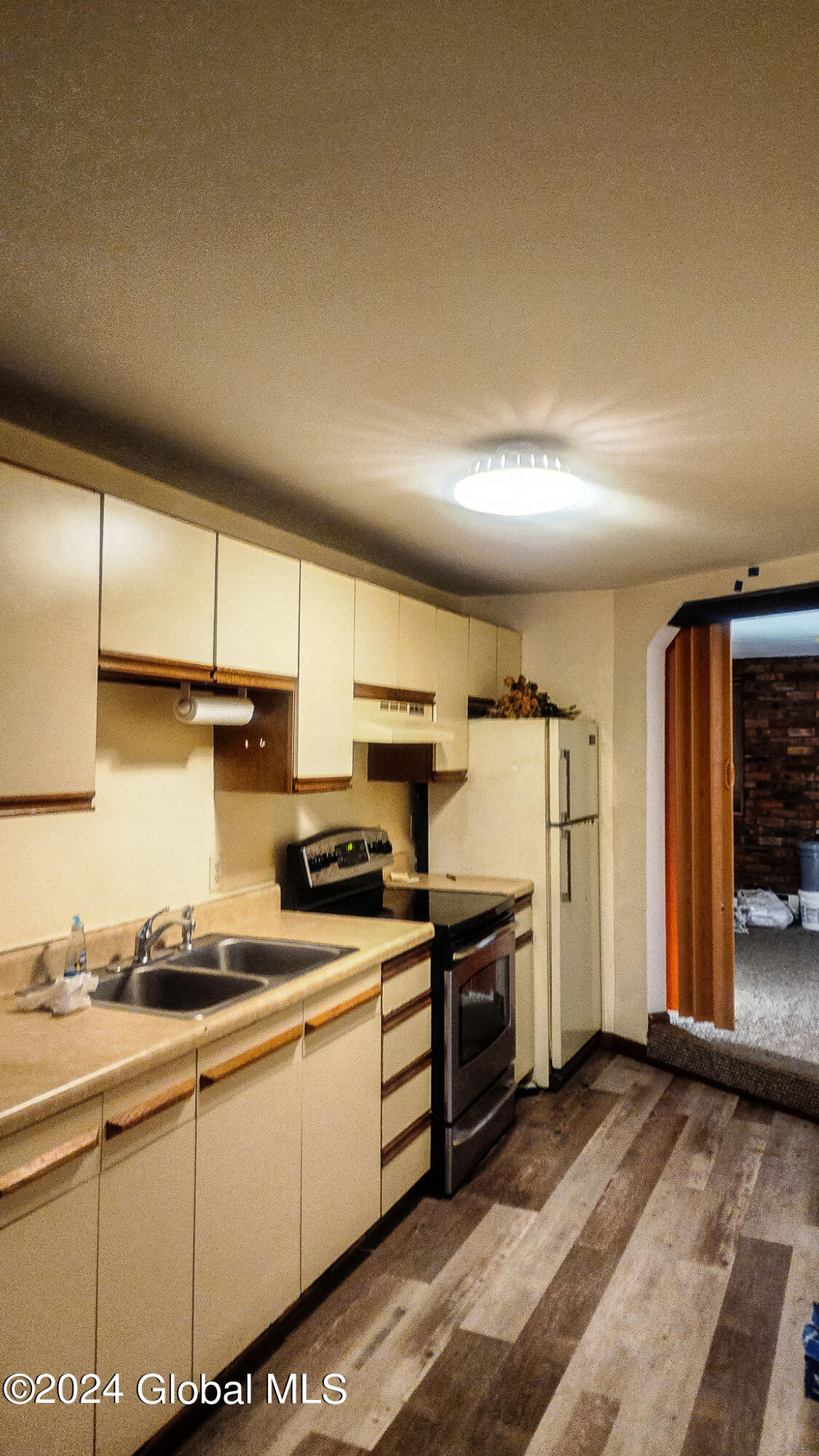 253 State St, Garden Apt