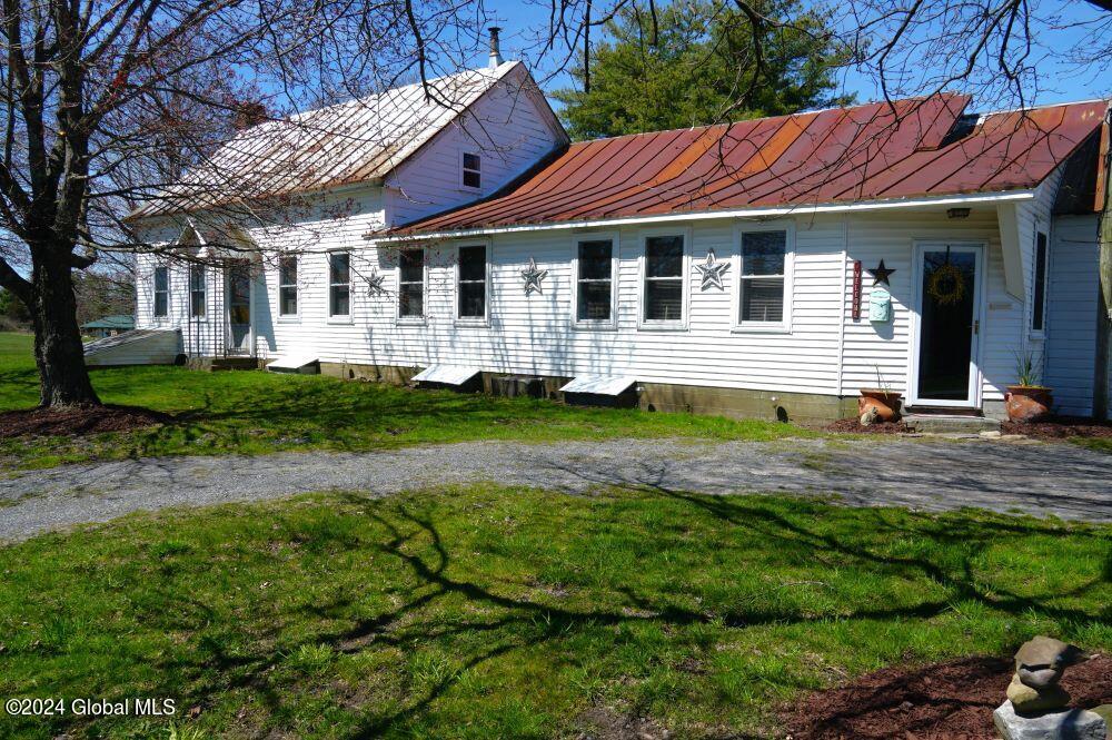 882 County Route 402