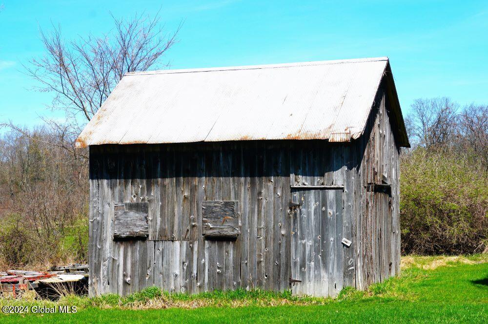 882 County Route 402