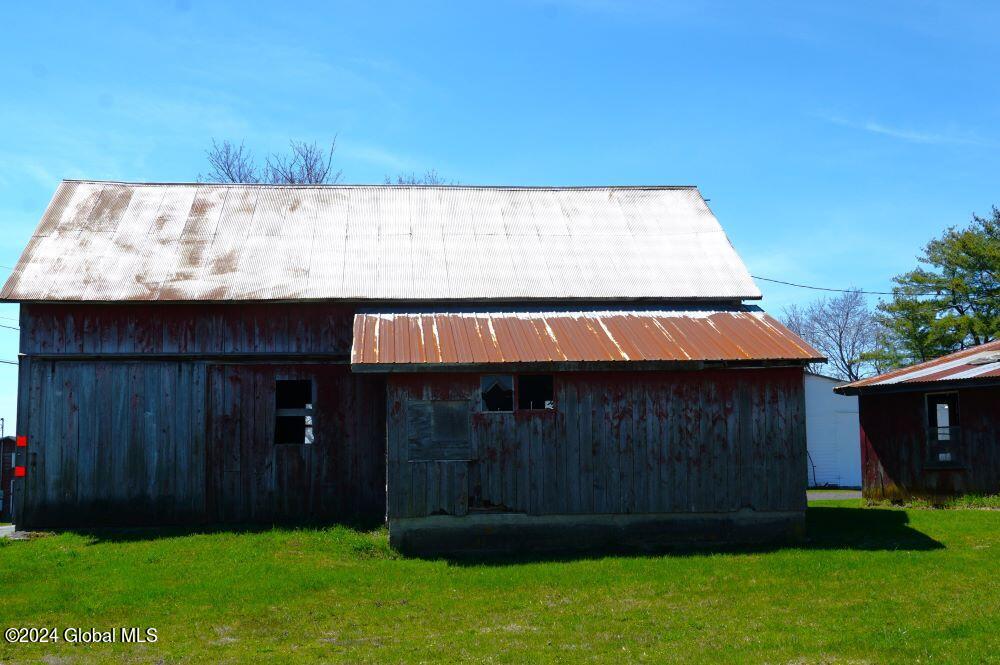 882 County Route 402