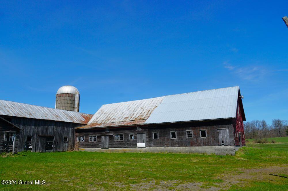 882 County Route 402