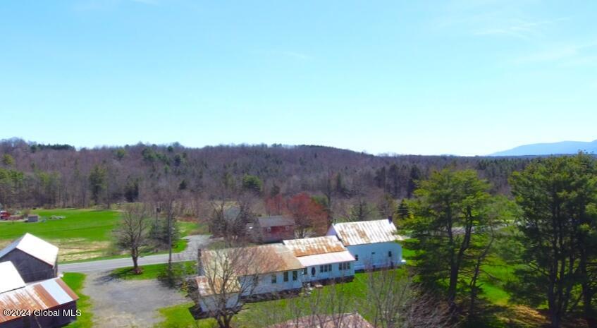 882 County Route 402