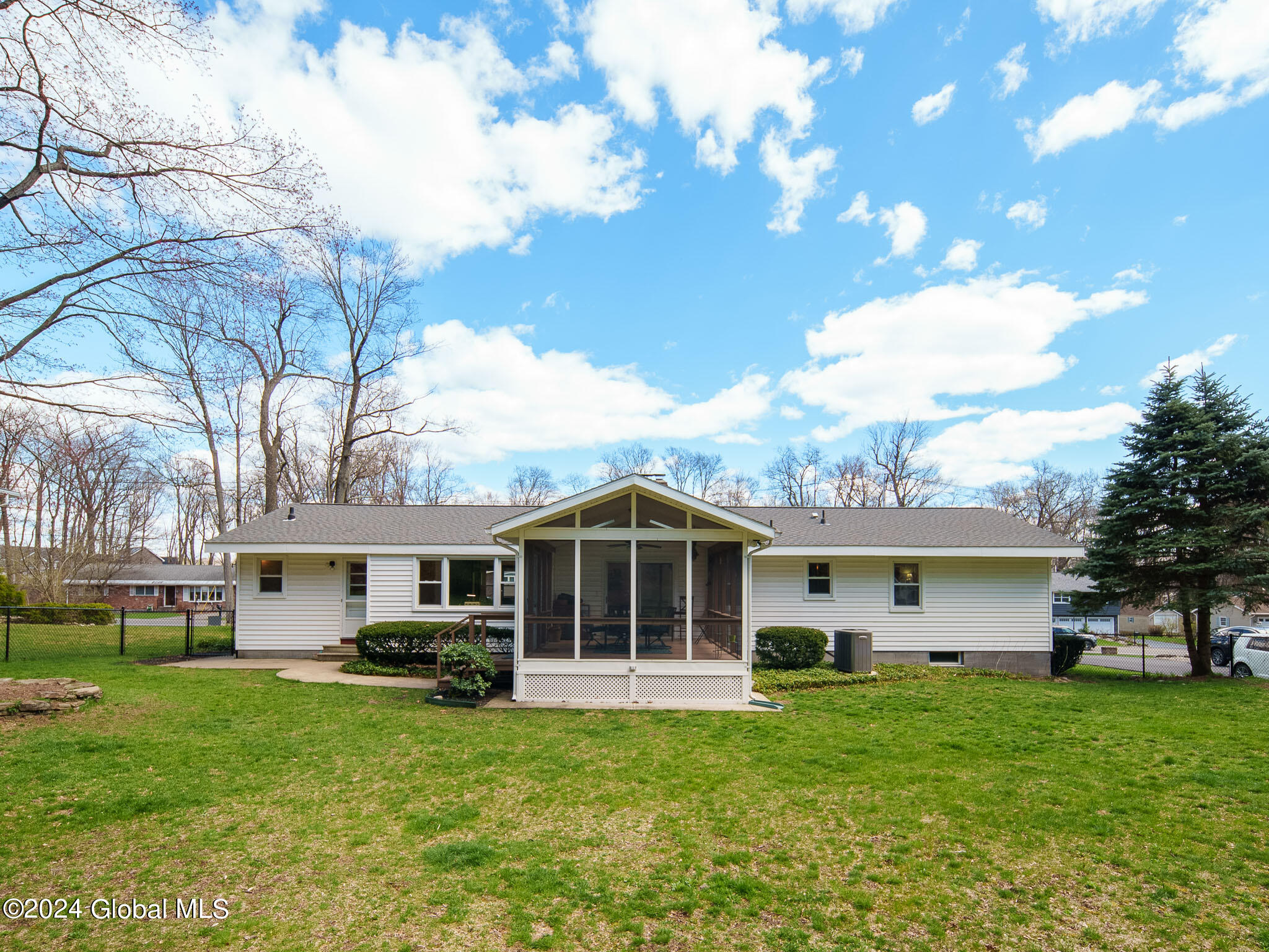 28 Denison Road