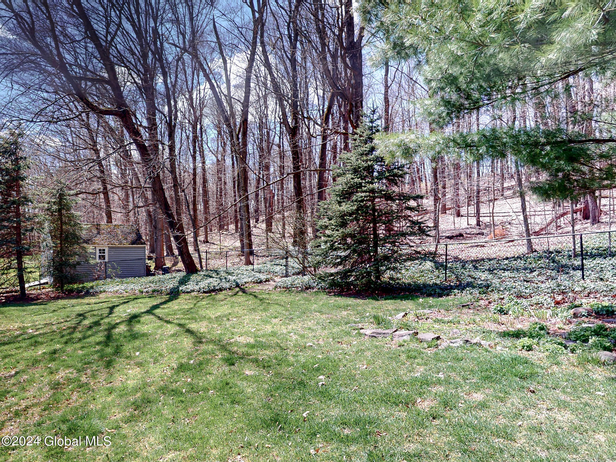 28 Denison Road