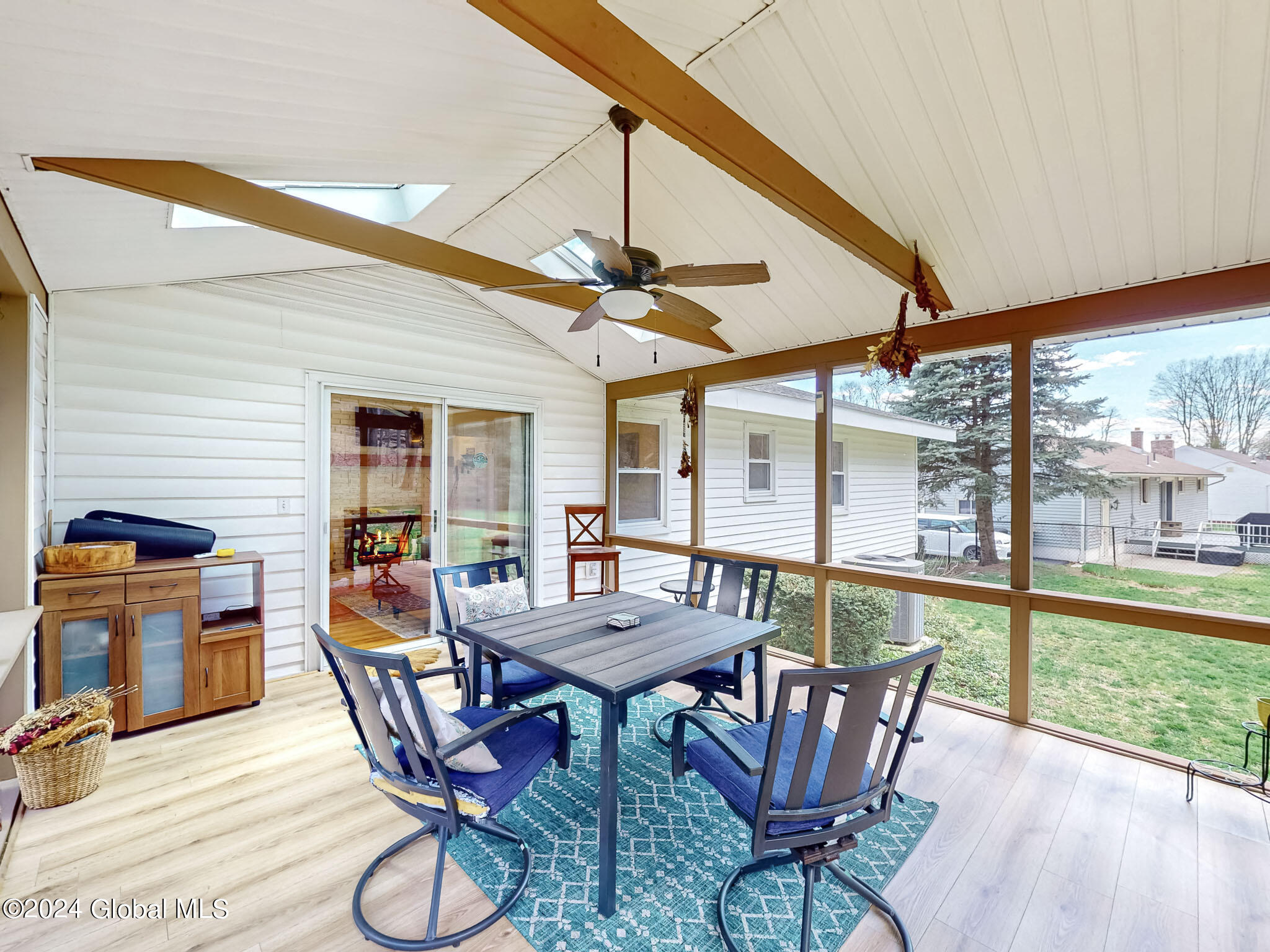 28 Denison Road