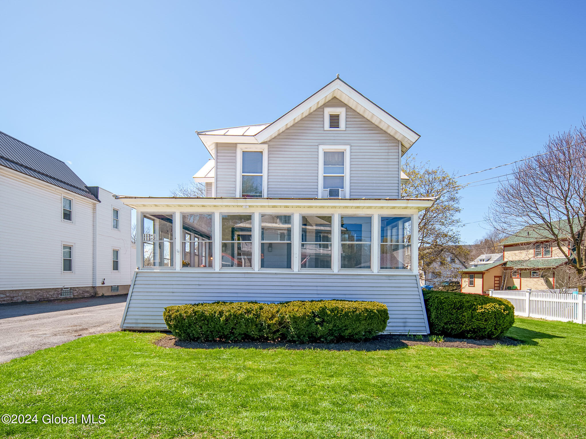 113 Rose Street