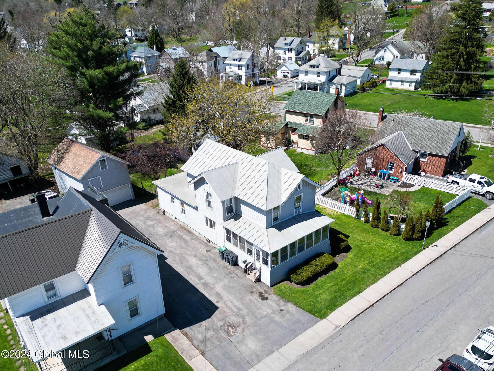 113 Rose Street