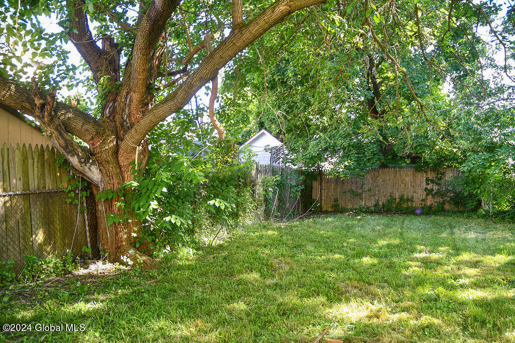12 Wolfert Avenue