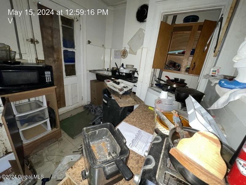 876 River Street