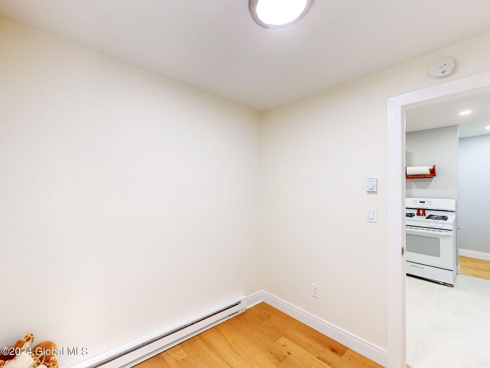 16 Mann Avenue