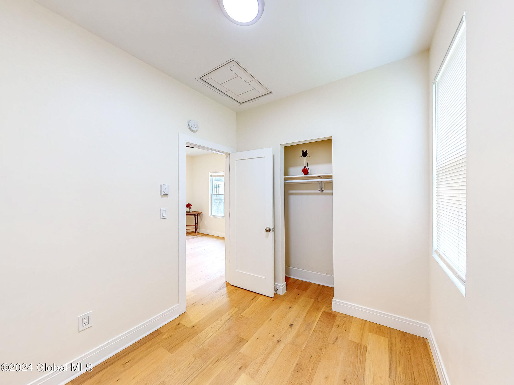 16 Mann Avenue