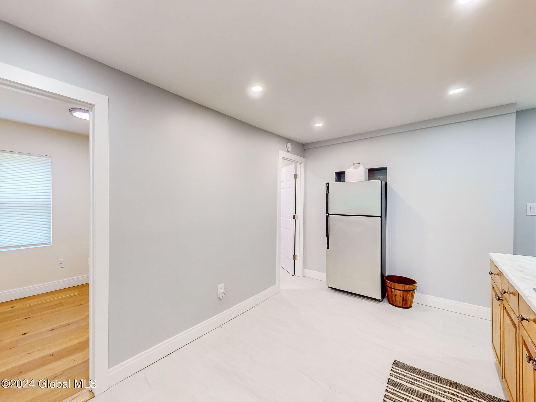 16 Mann Avenue