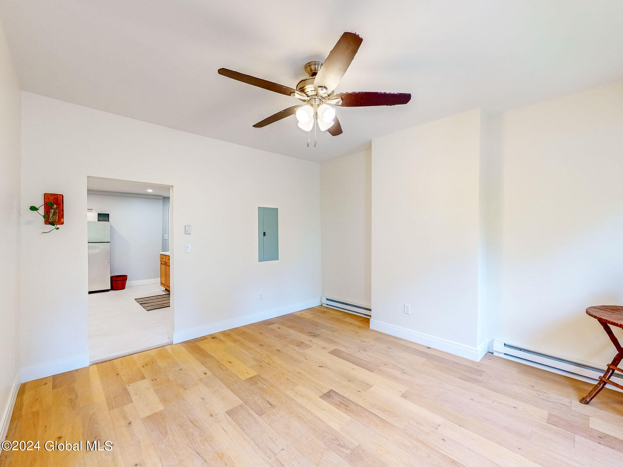 16 Mann Avenue