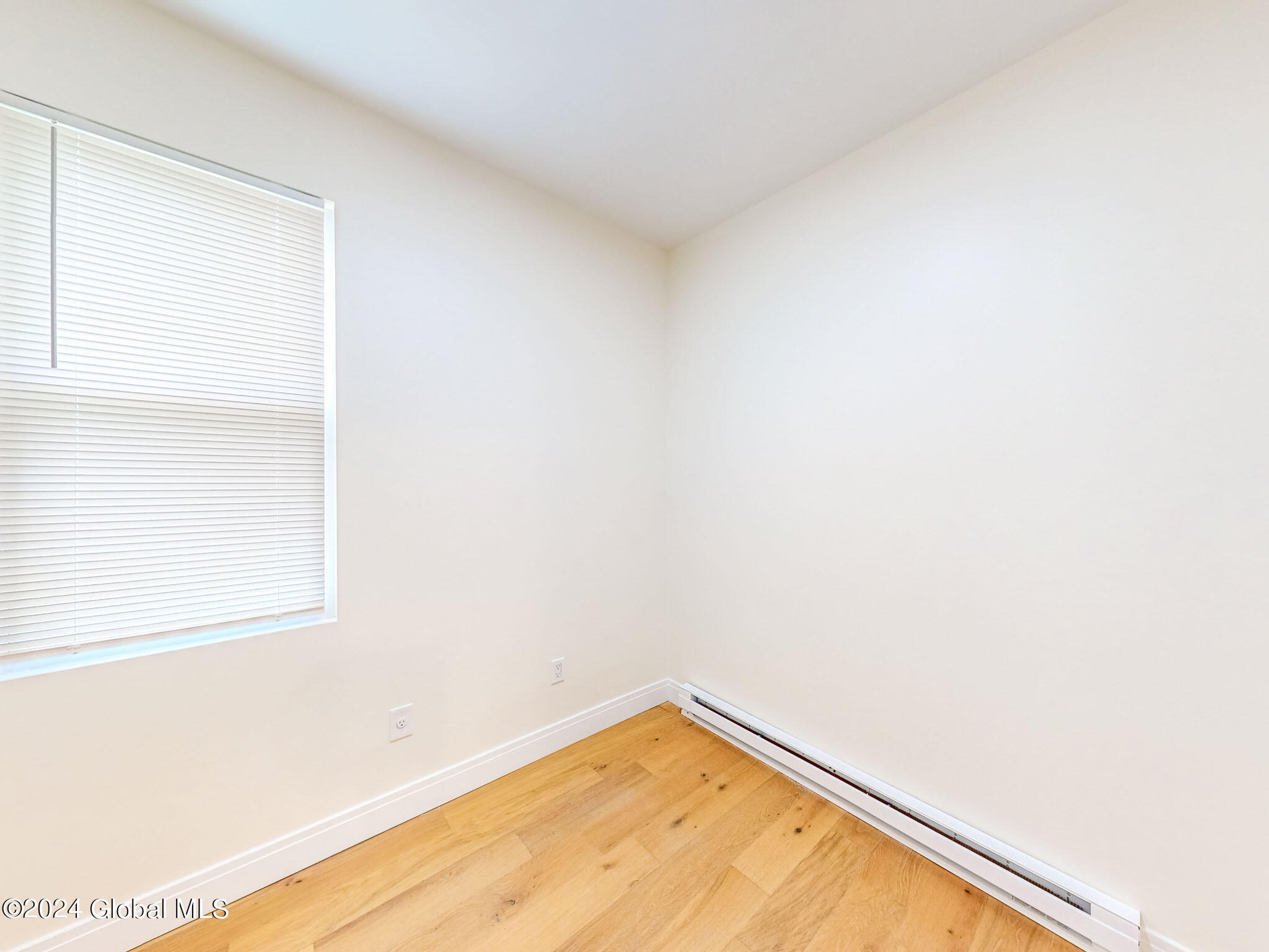 16 Mann Avenue