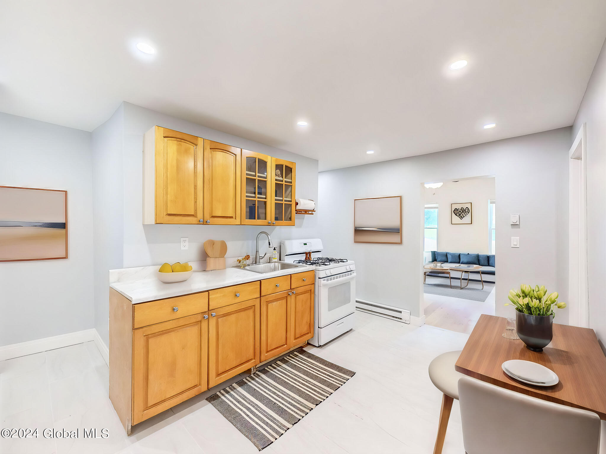 16 Mann Avenue