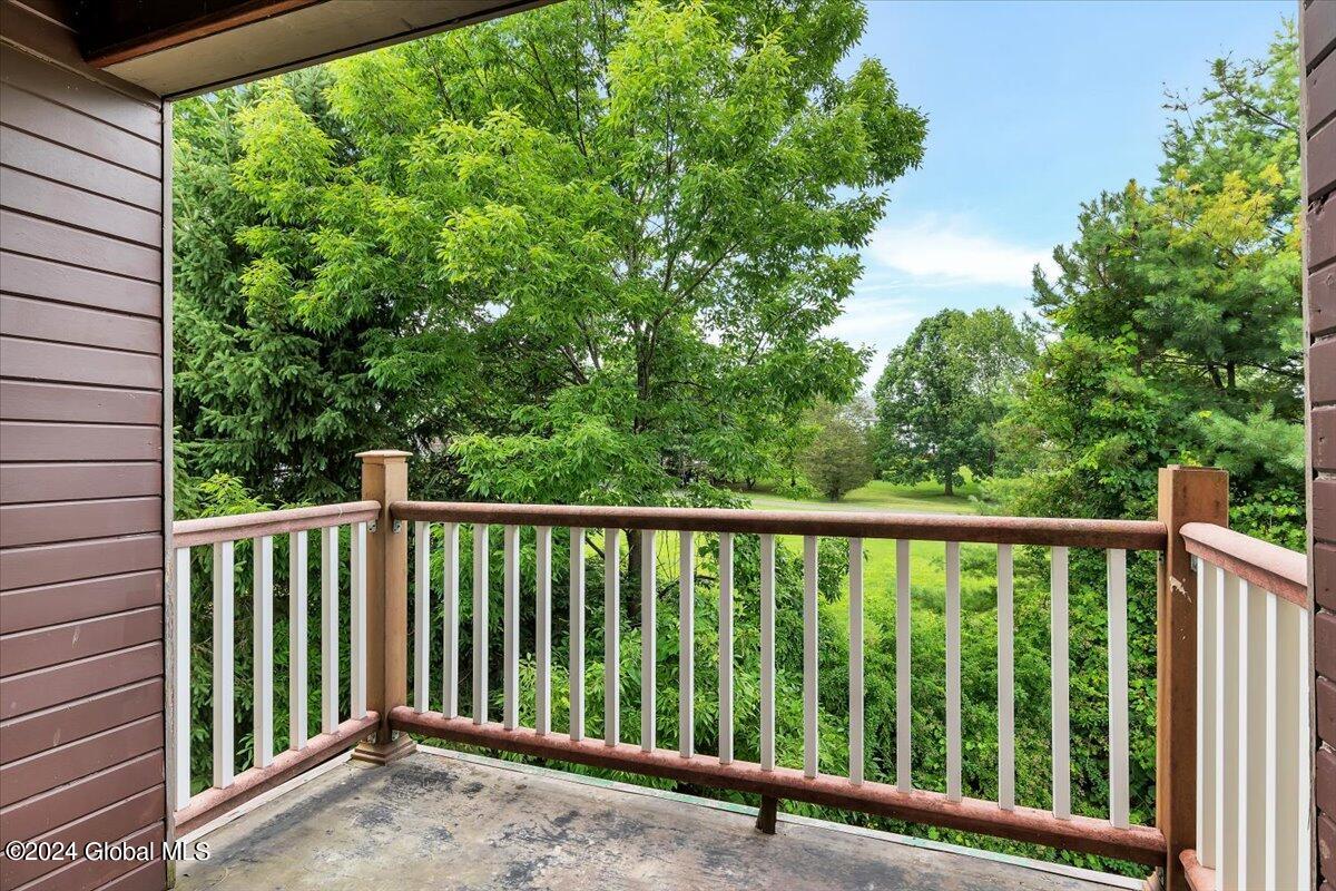 15 Grandview Drive