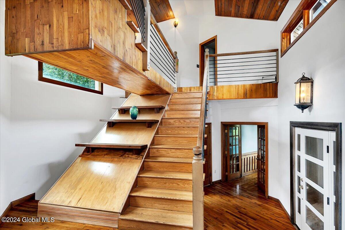 15 Grandview Drive