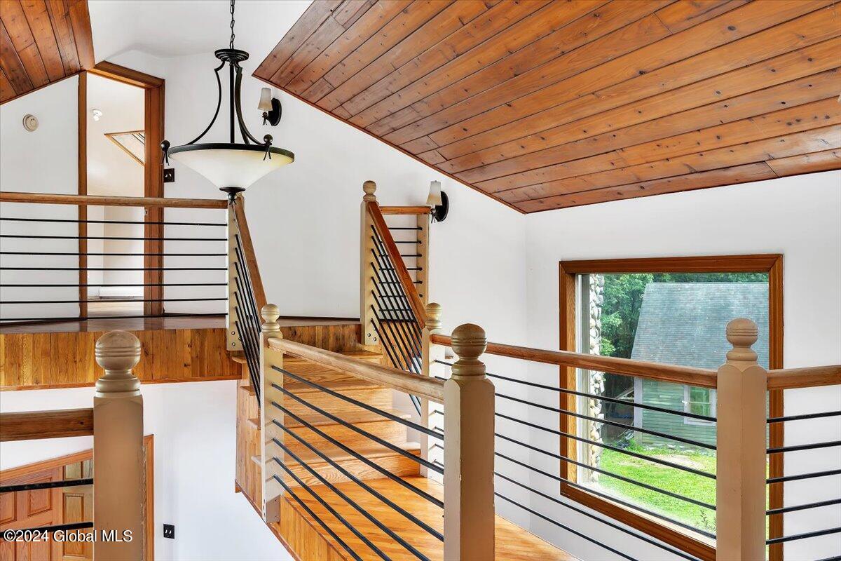 15 Grandview Drive
