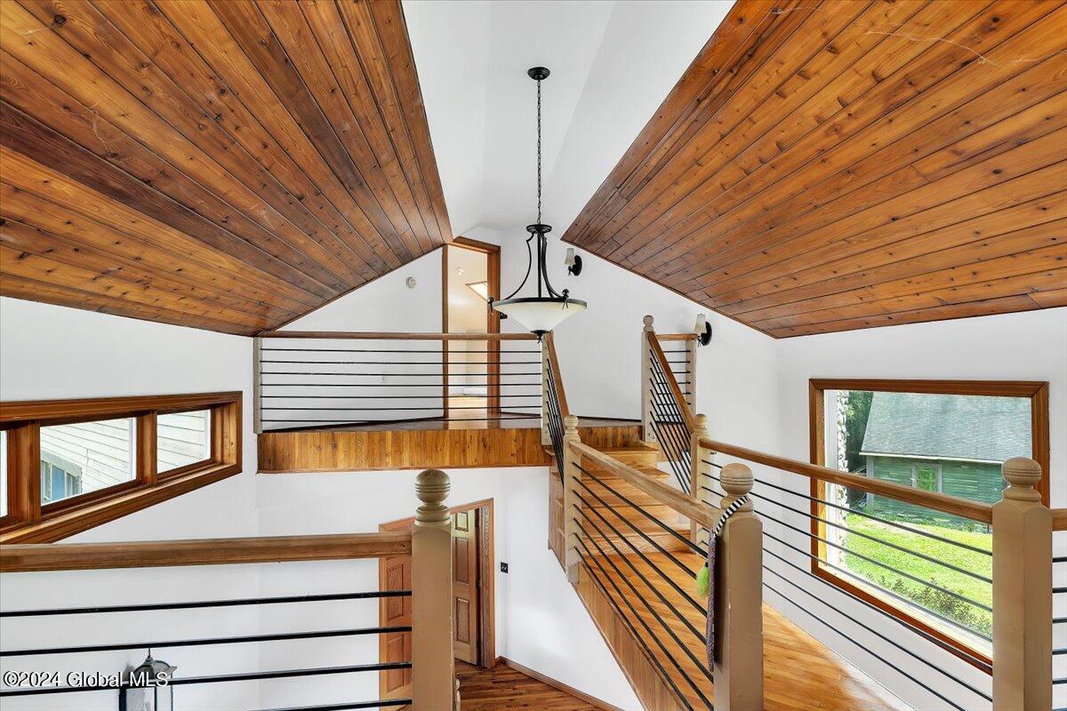 15 Grandview Drive