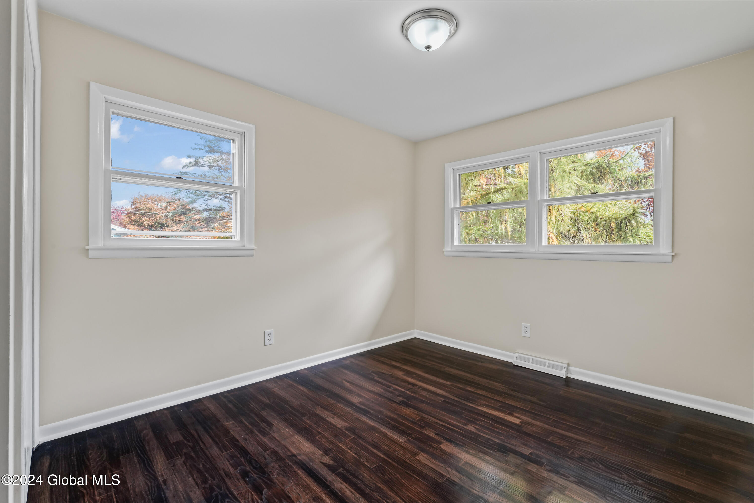 5 Locust Drive