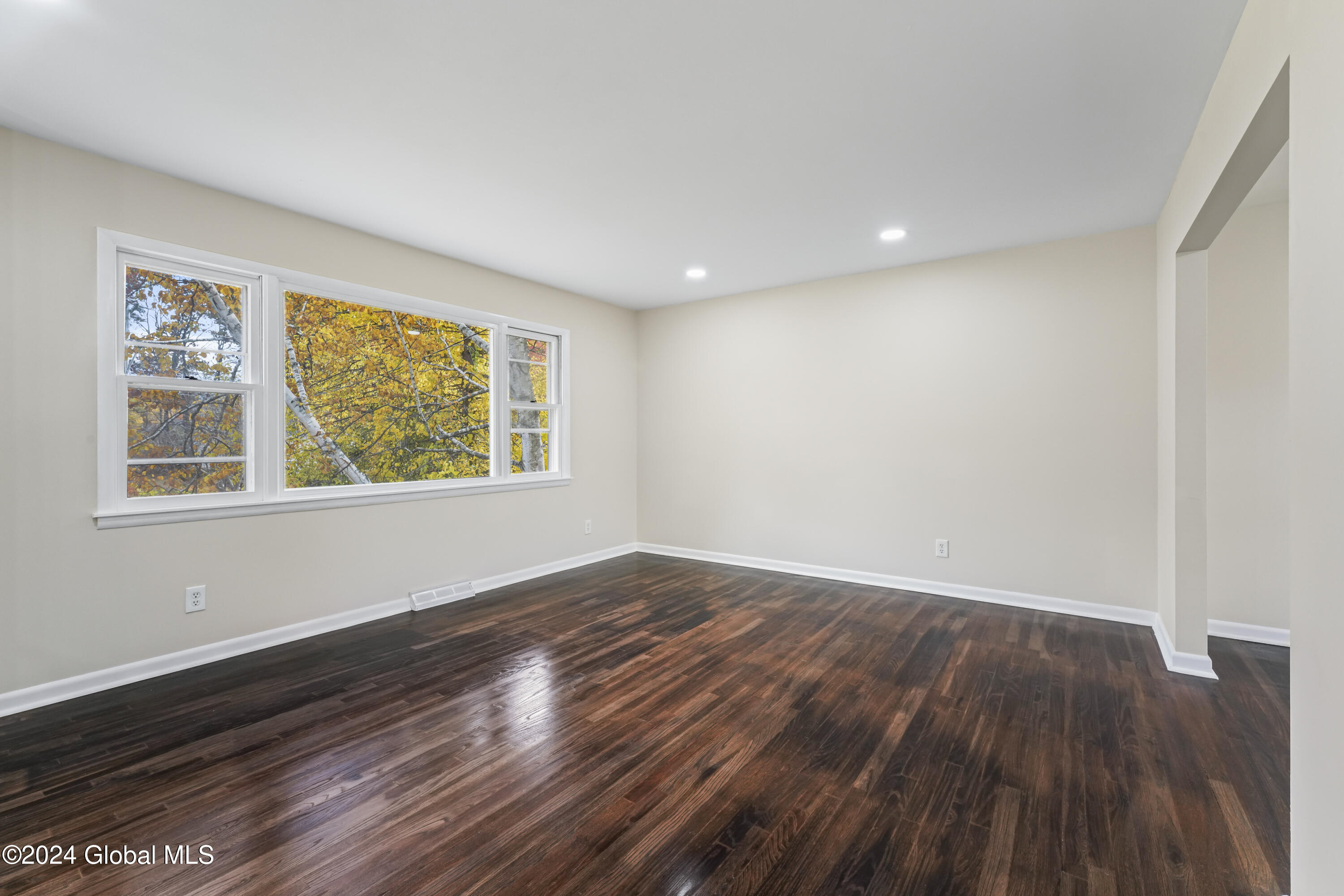 5 Locust Drive