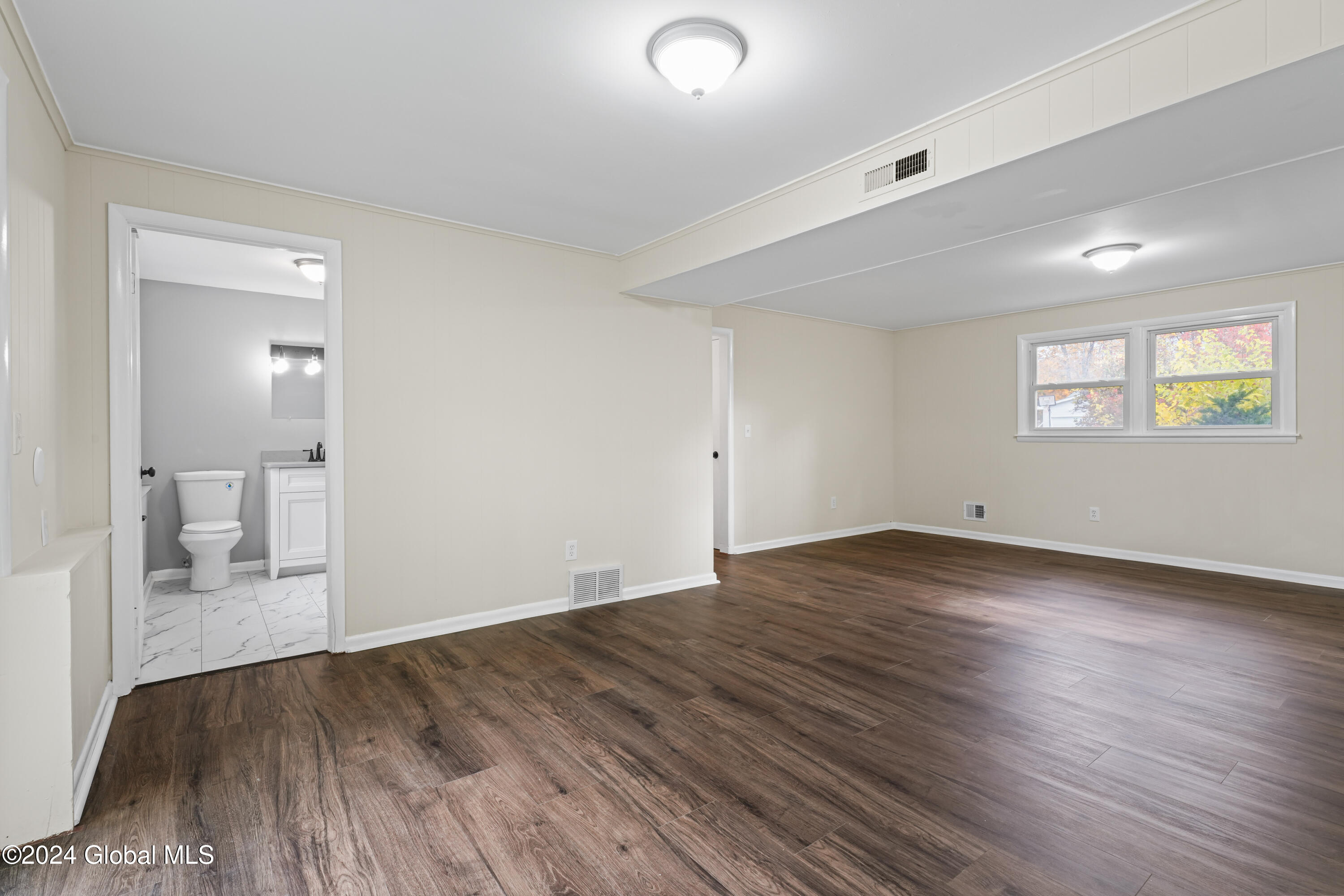5 Locust Drive