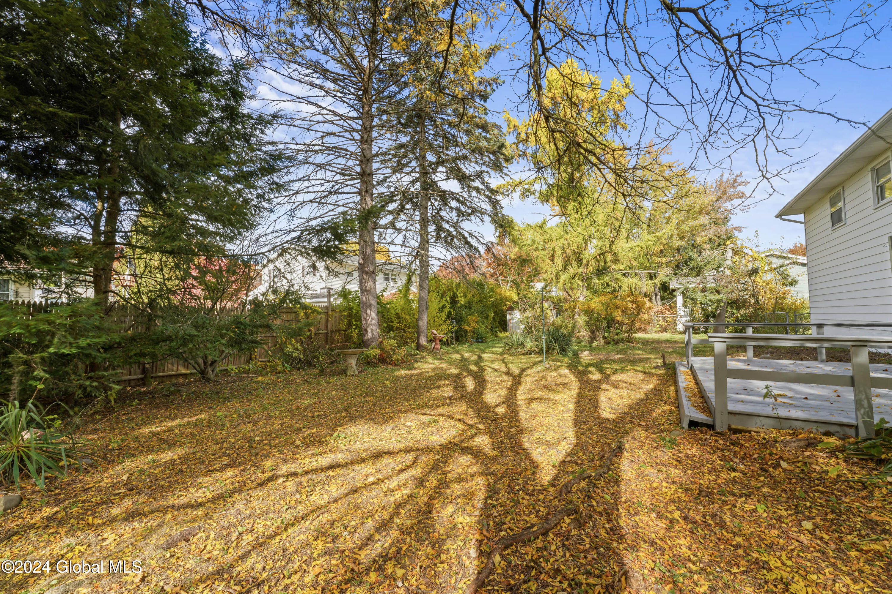 5 Locust Drive