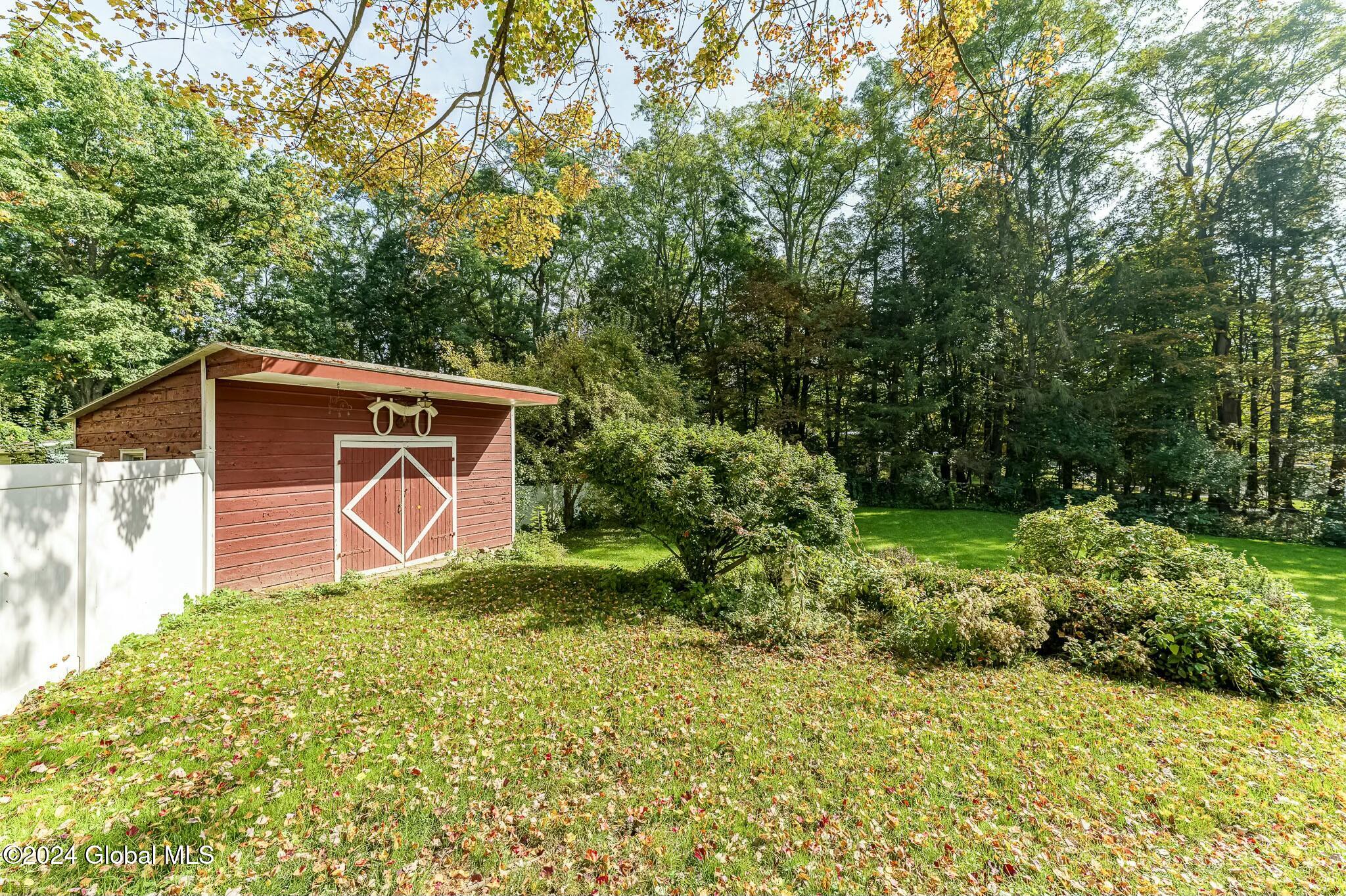 32 Spring Road