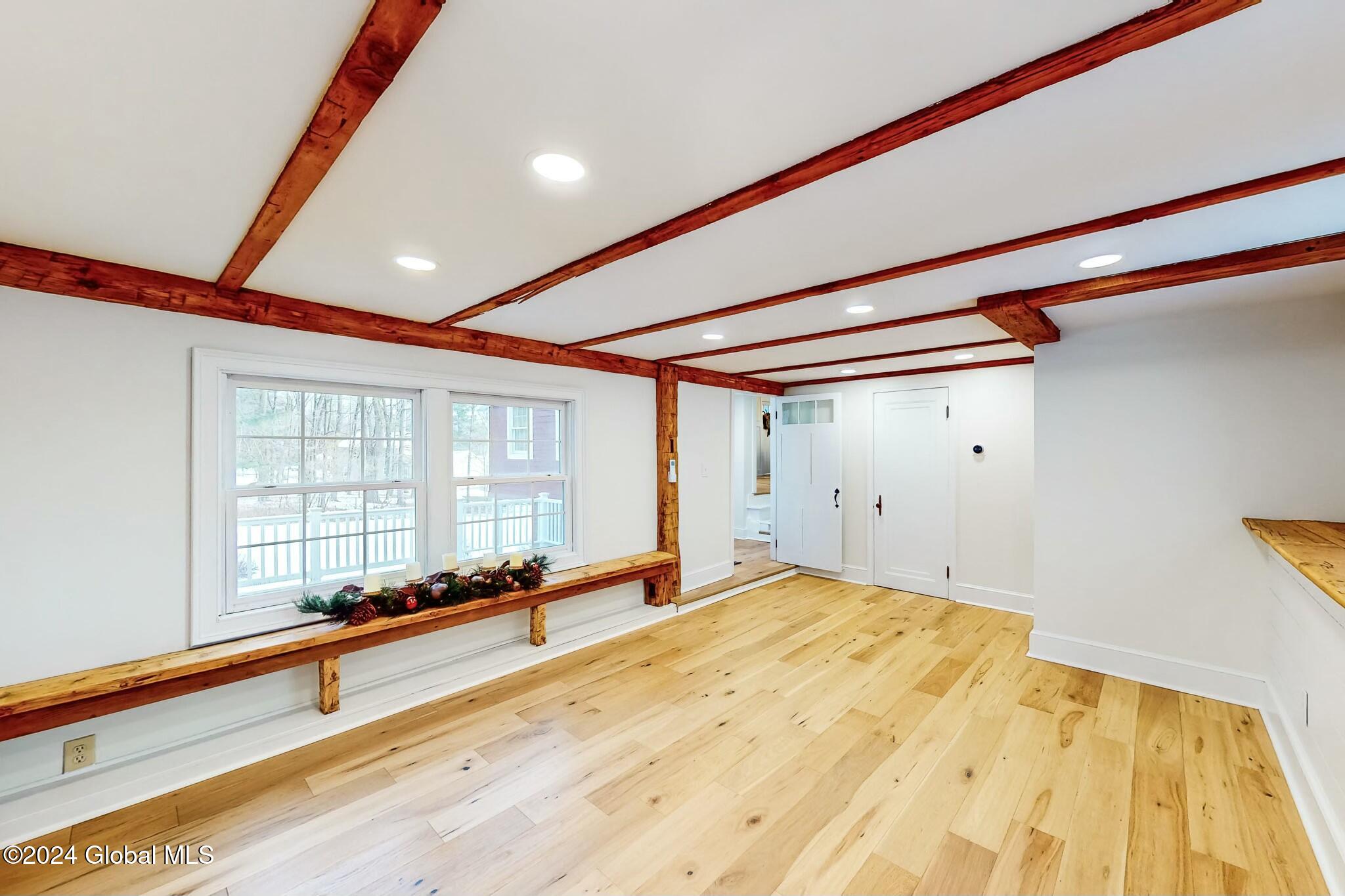 32 Spring Road