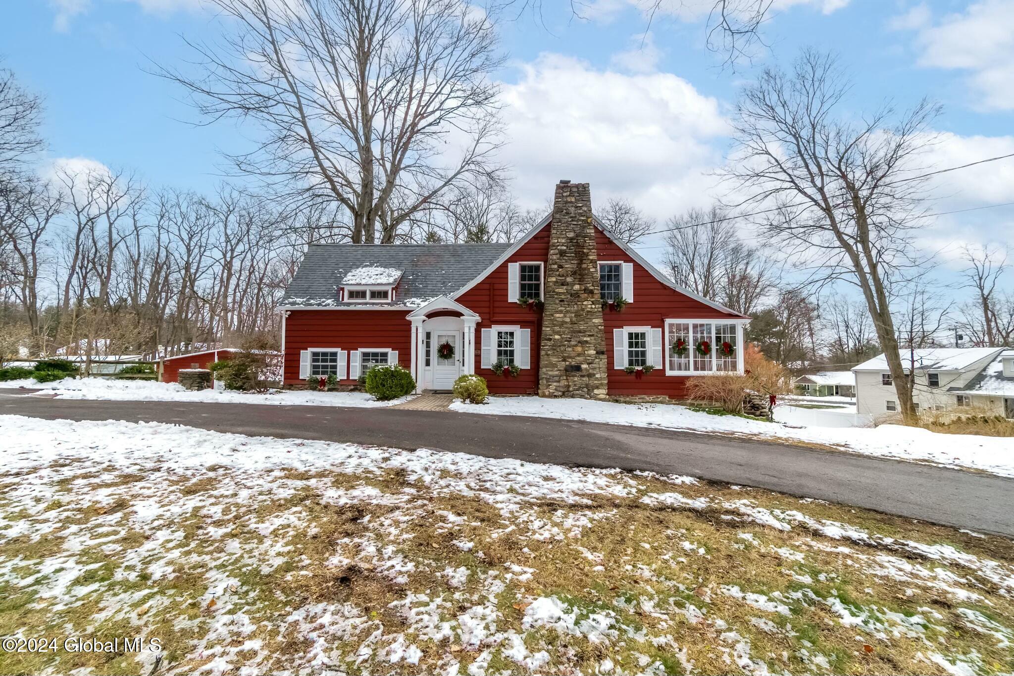 32 Spring Road