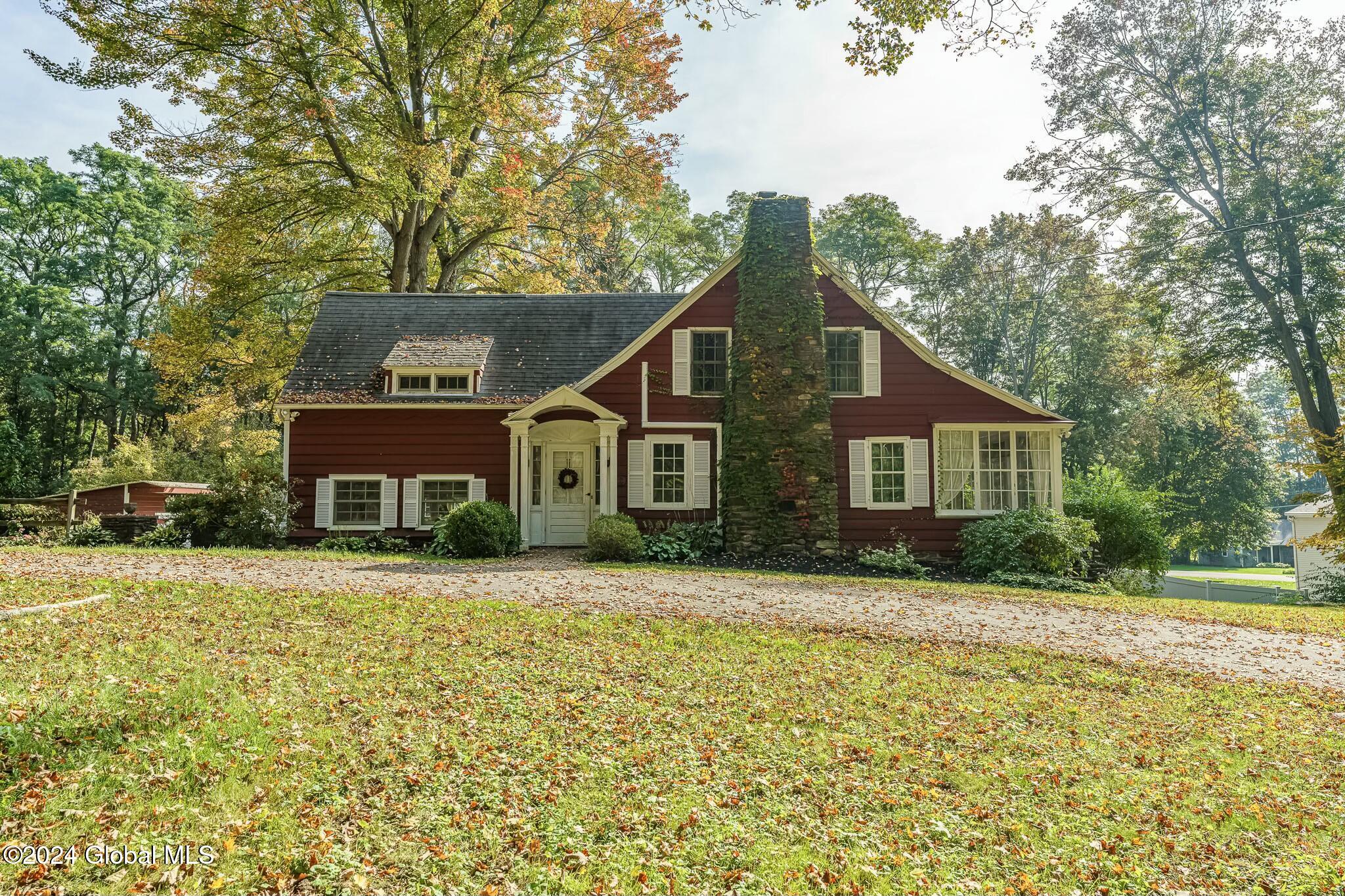 32 Spring Road