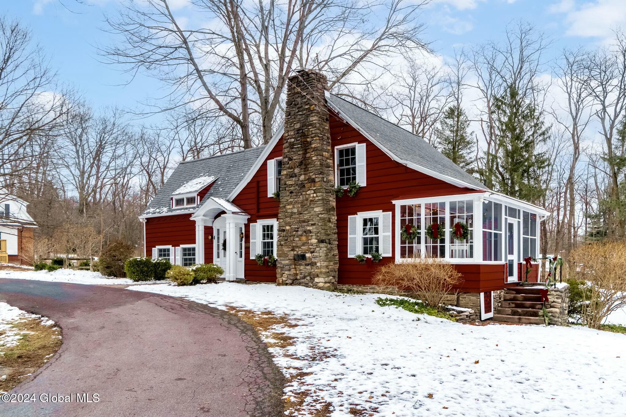 32 Spring Road