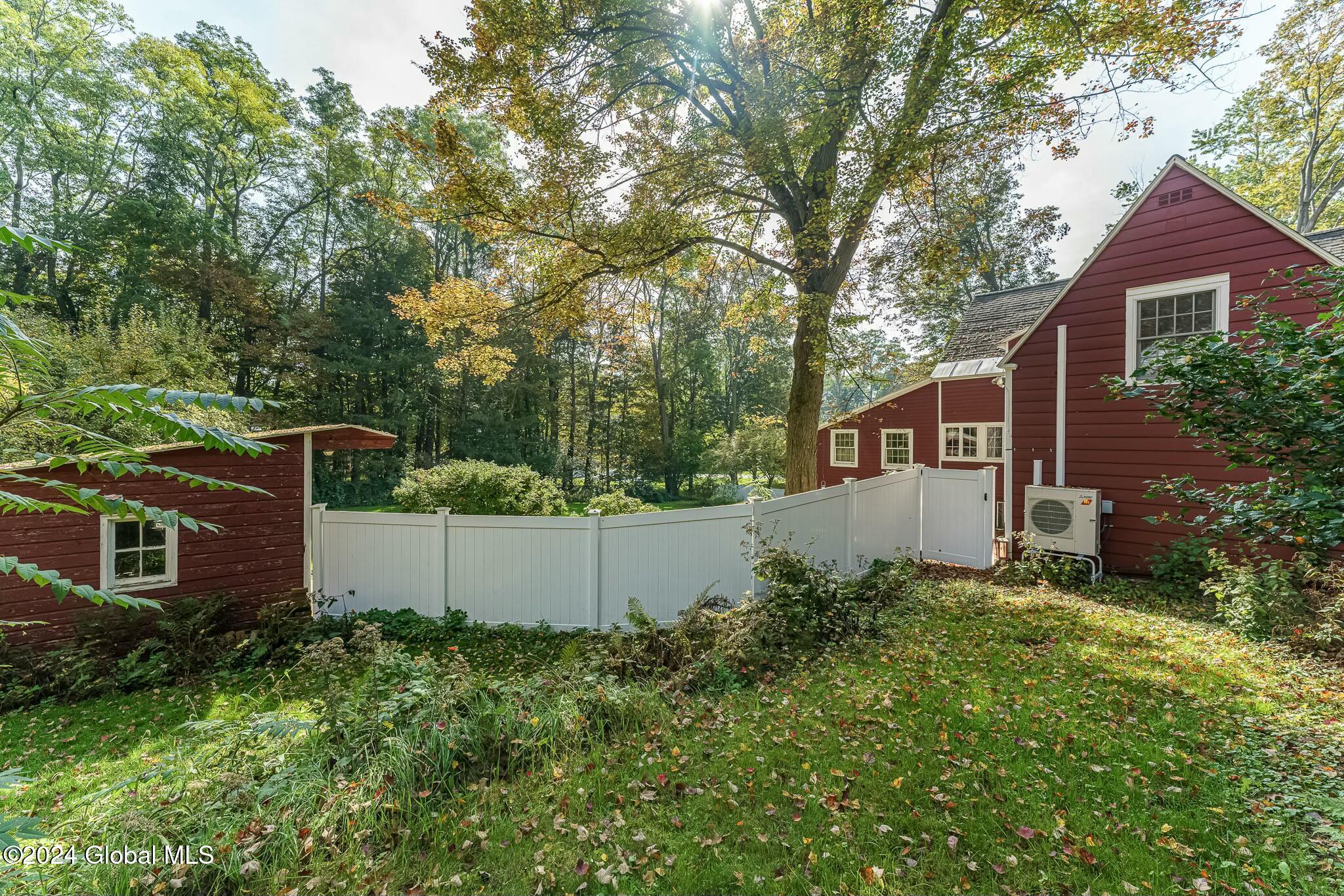 32 Spring Road