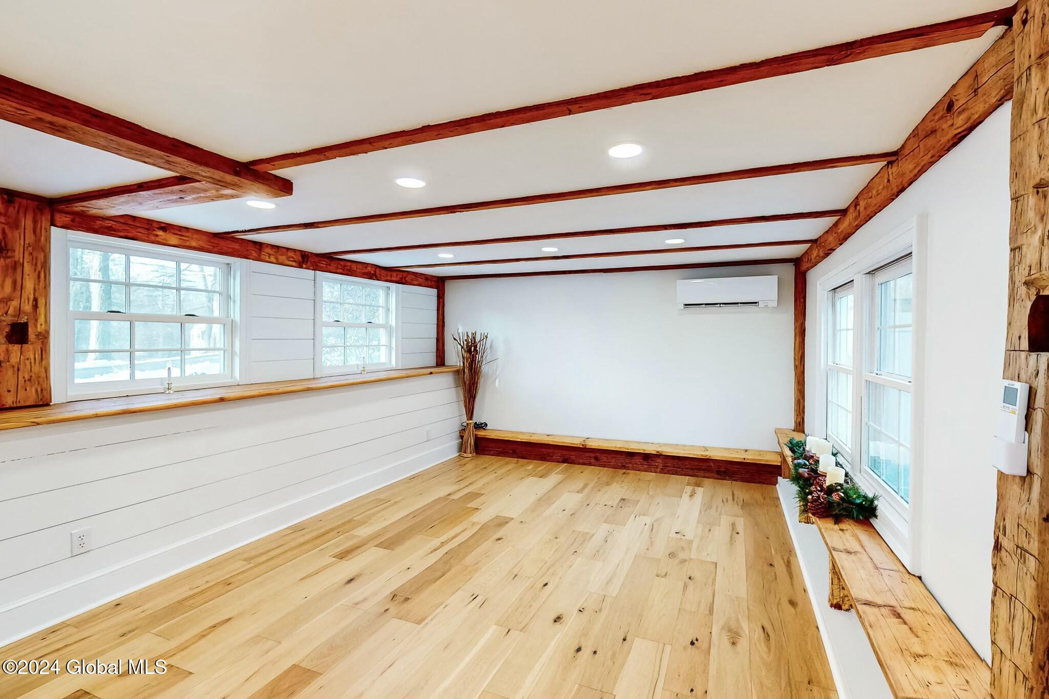 32 Spring Road