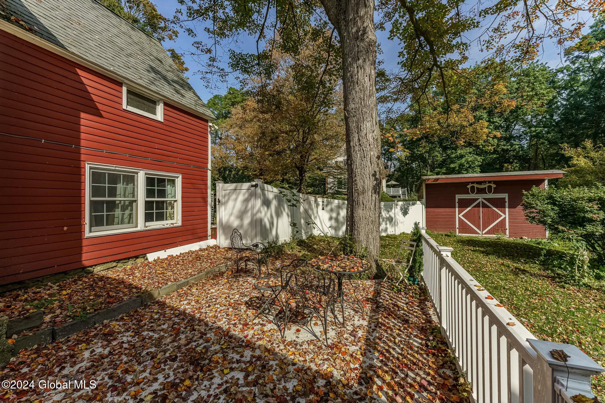 32 Spring Road