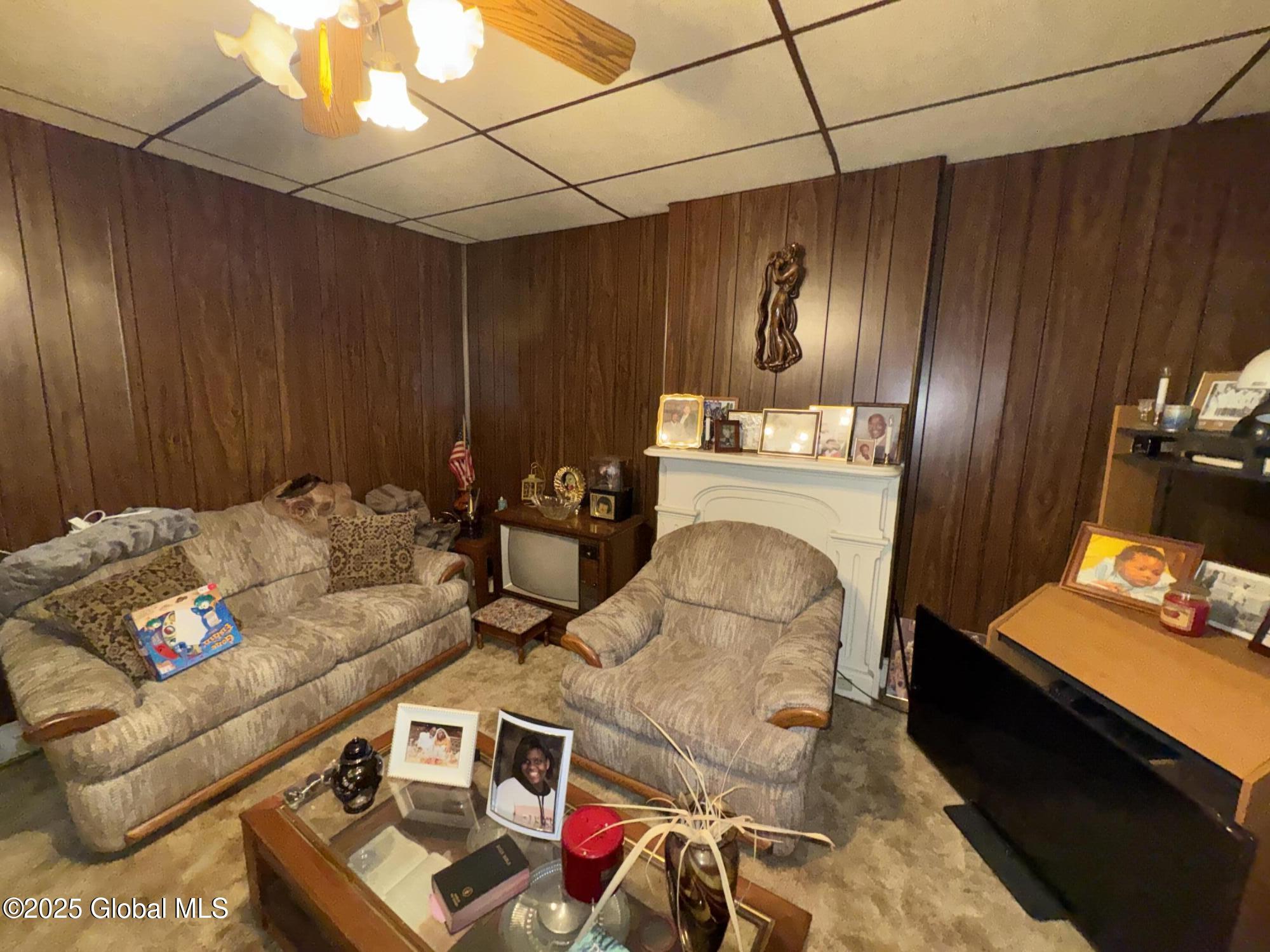 43 Oakwood Avenue