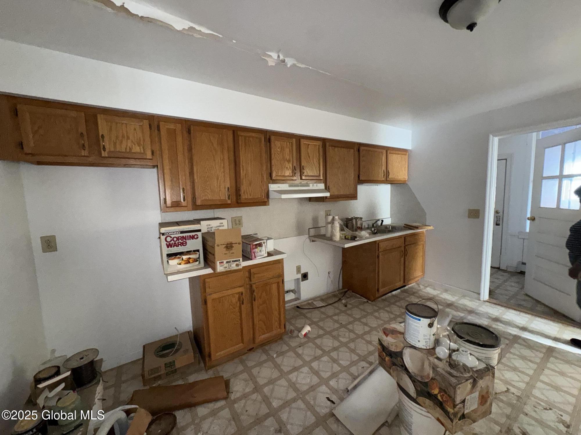 43 Oakwood Avenue