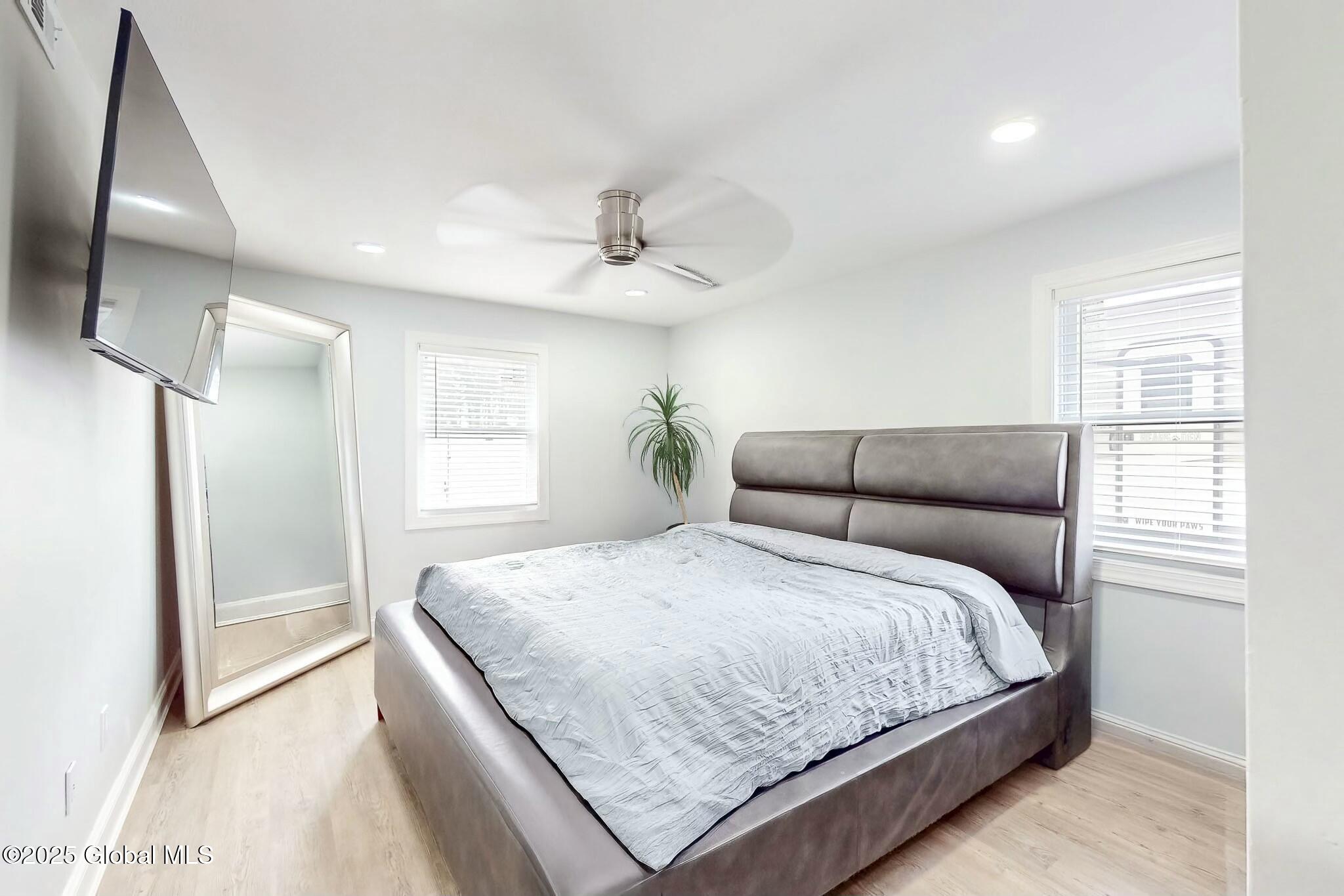 6 Birch Glen Drive