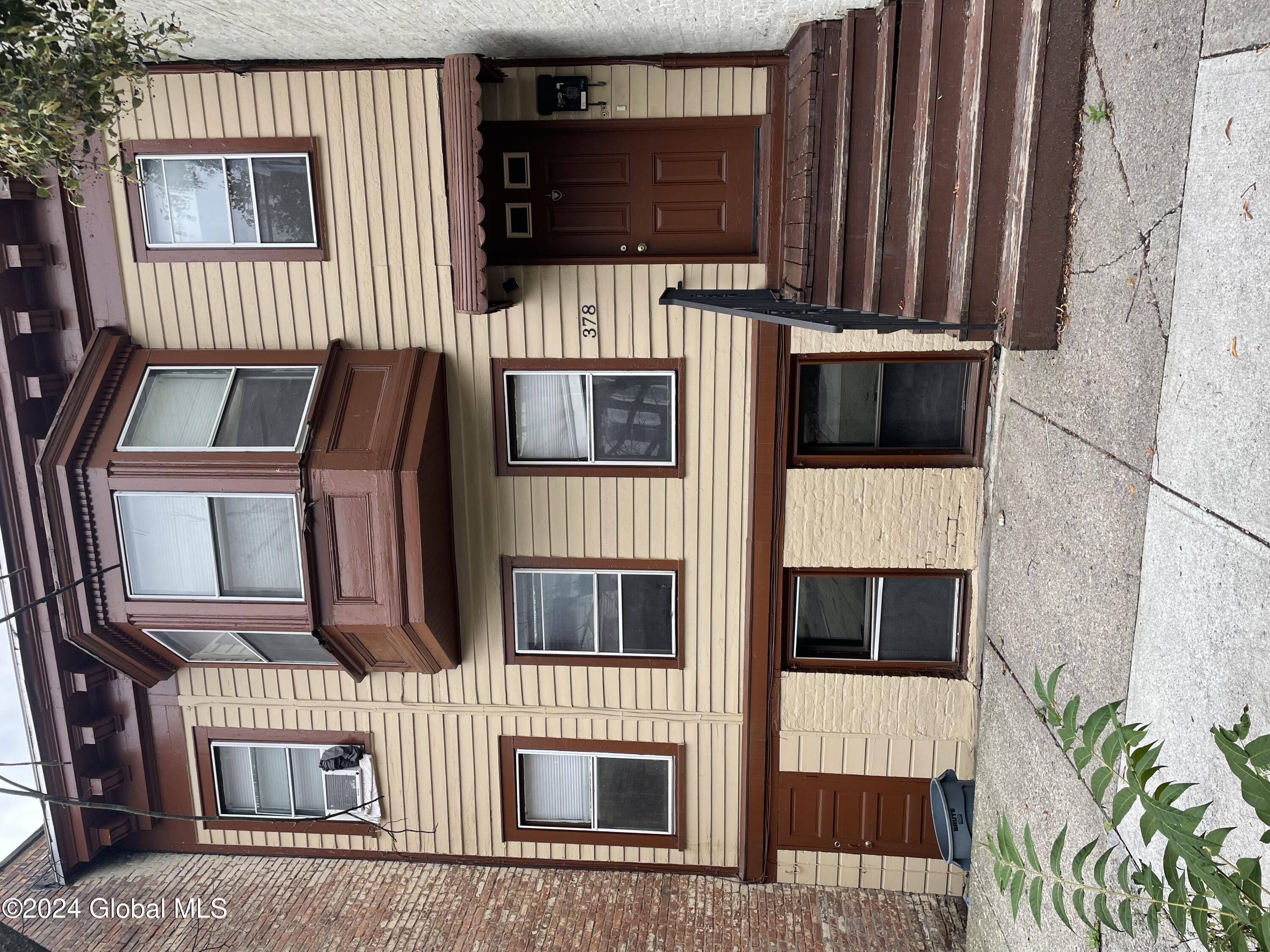 378 Hamilton Street