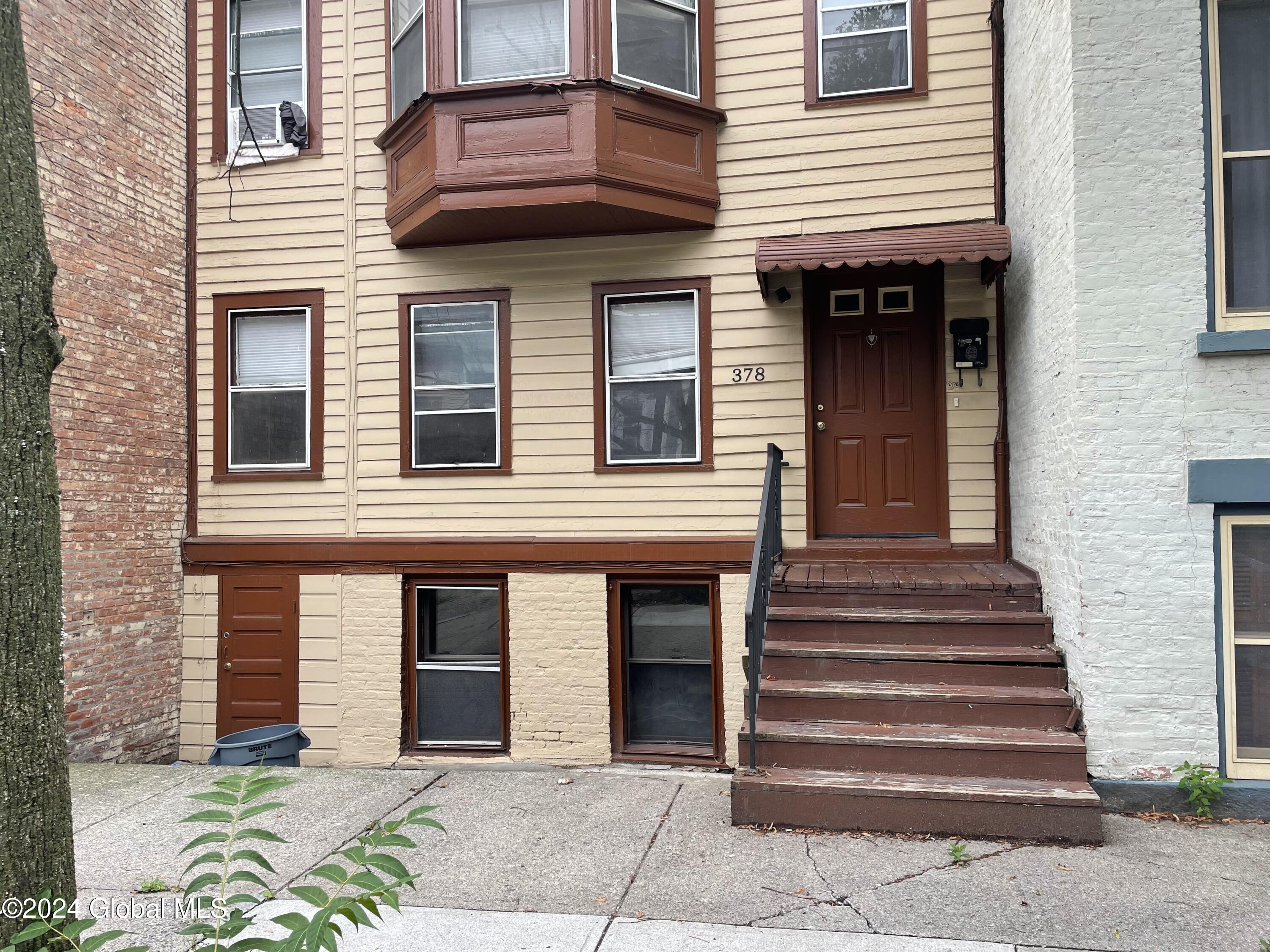 378 Hamilton Street